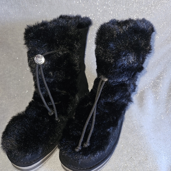 Sun + Stone Womens Remii Tan Faux Suede Fuzzy Winter Snow Boots Shoes NWT Black - Picture 9 of 13